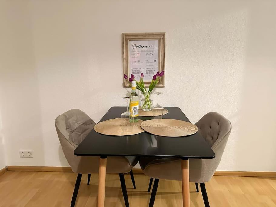 Gemuetliche 2-Zimmer Wohnung Im Zentrum Neumünster Extérieur photo
